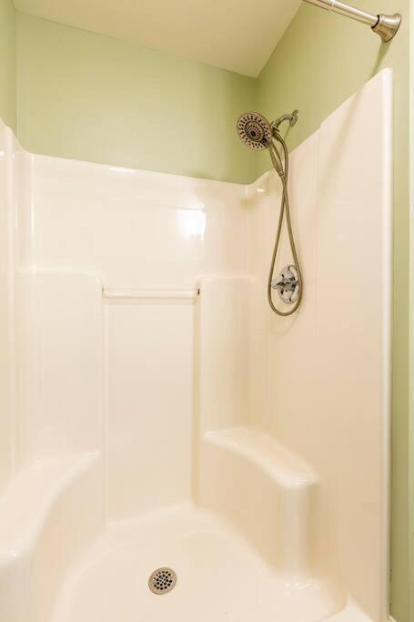 The Queen Place - Updated-private Backyard * Gordonville